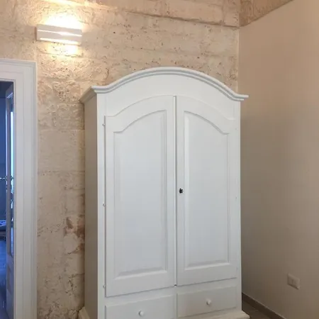 Oda ve Kahvaltı Nido Di Pietra-dimora In Centro