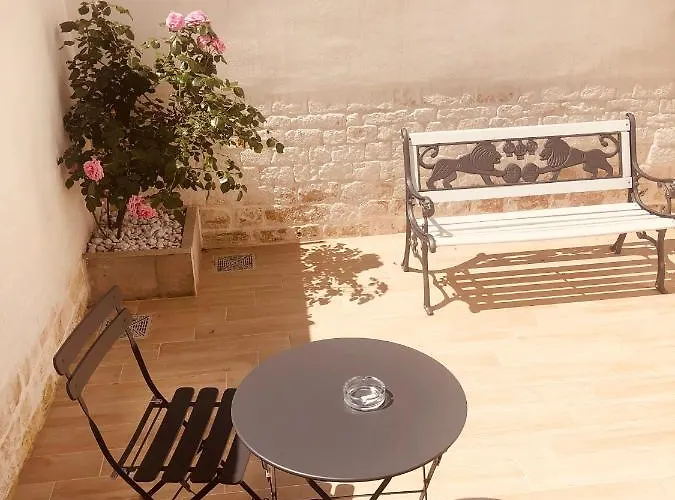 Nido Di Pietra-dimora In Centro فندق مبيت وإفطار 4*