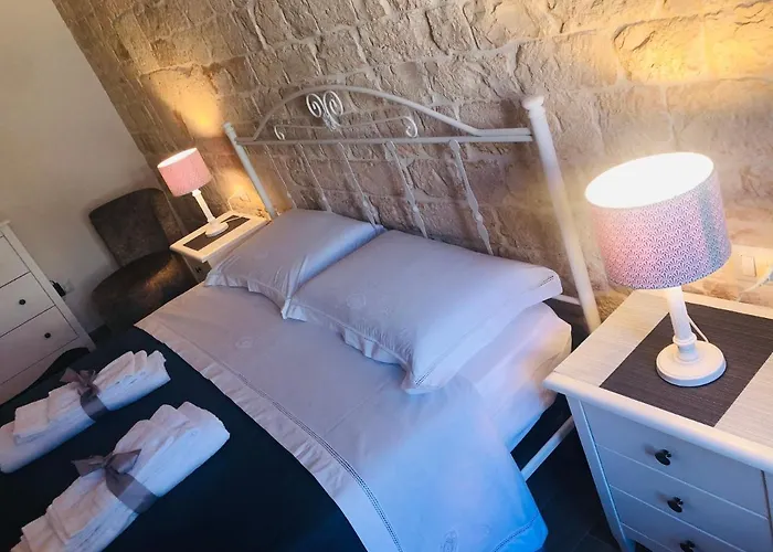 فندق مبيت وإفطار Nido Di Pietra-dimora In Centro 4*